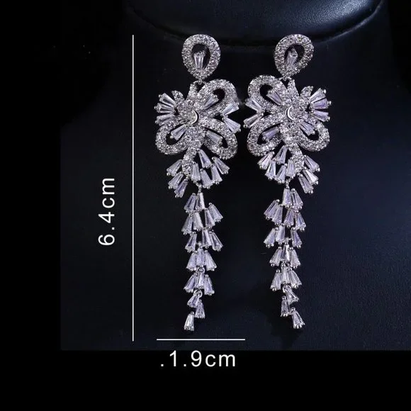 Bridal new CZ Dangling Wedding earrings - Picture 5 of 5